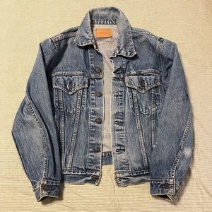 Levi’s Original Trucker Jacket Size 40 (small) Medium Wash